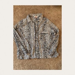 Victoria’s Secret size large/short leopard pj top